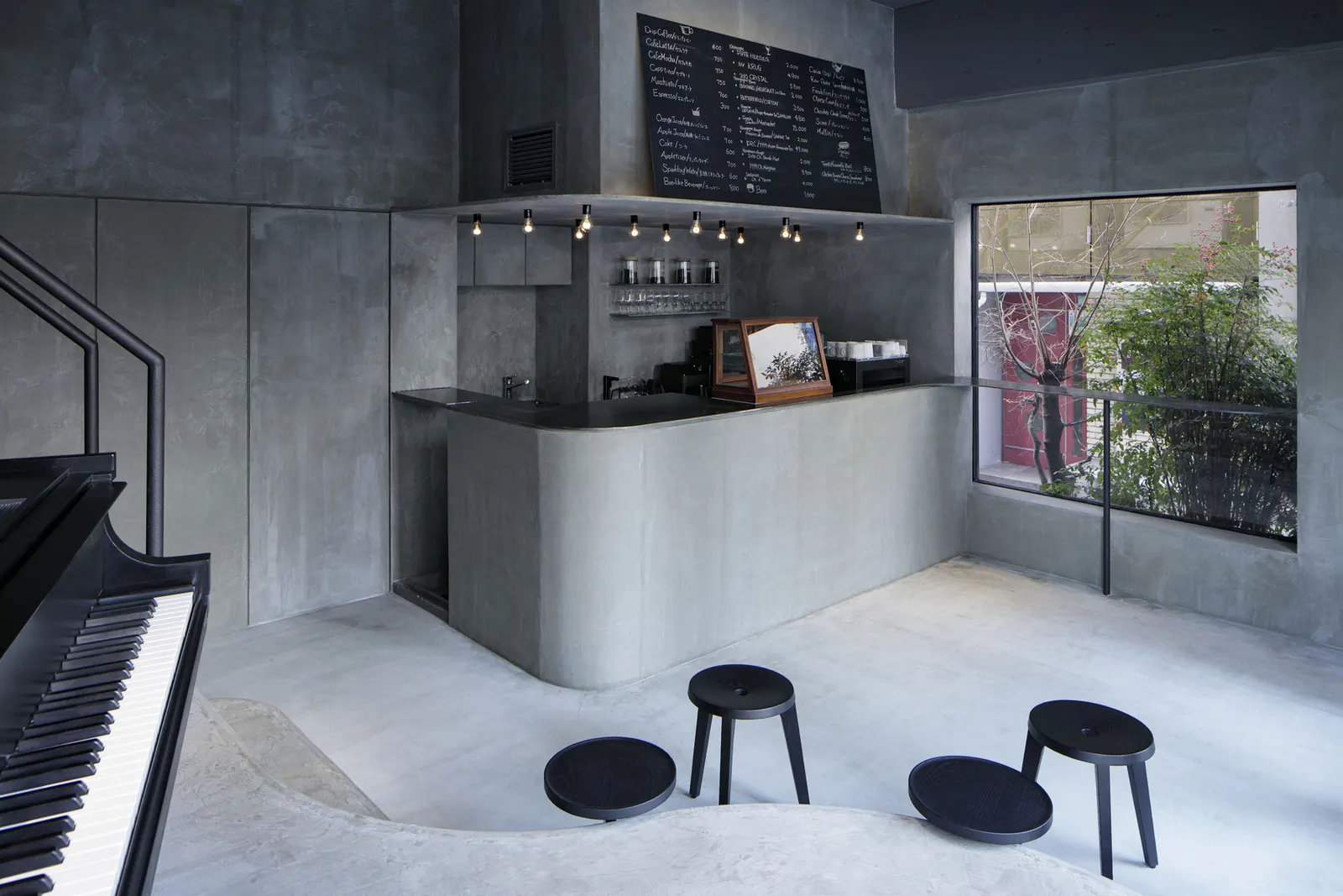 Café Apéro 西麻布本店の写真