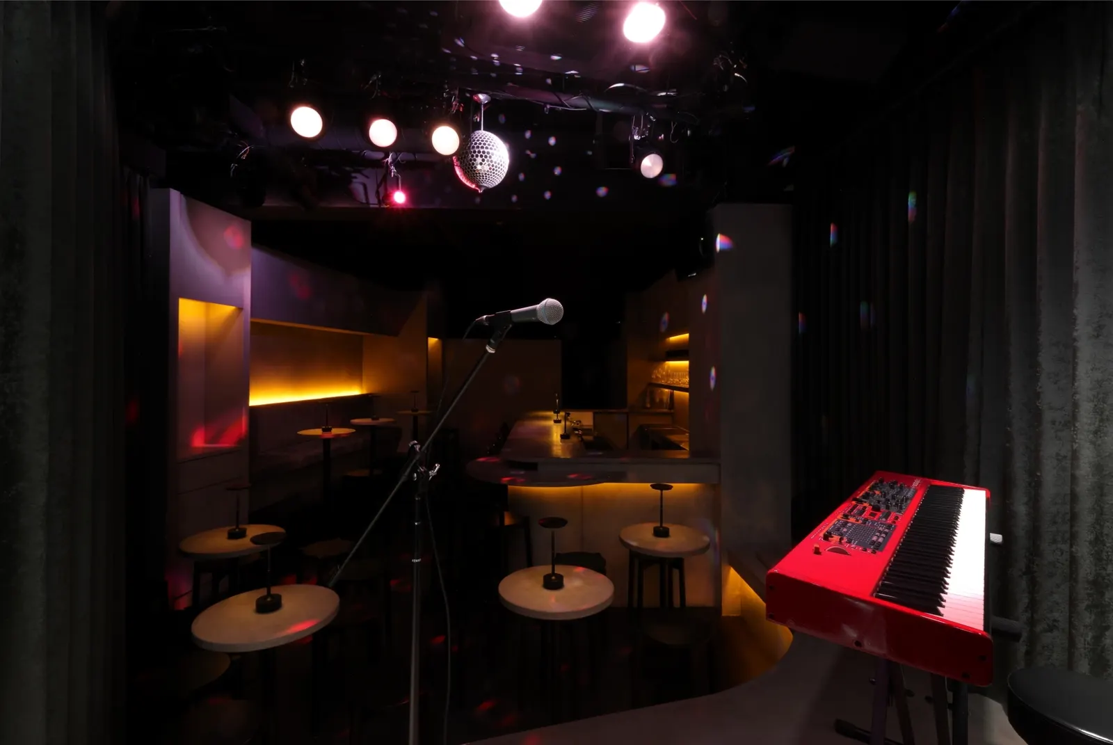 GRAPES KITASANDO UNDERGROUNDの写真